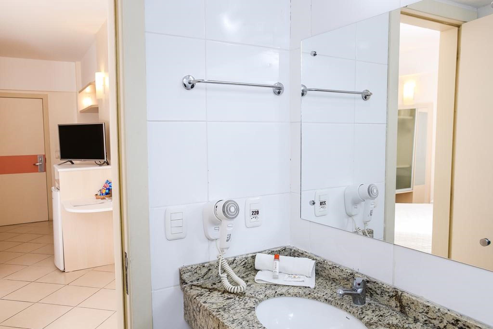 Hotel Metropolitan Canoas Canoas  Exteriör bild